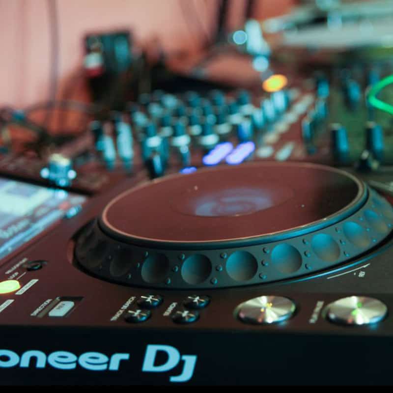 Electronic Music DJ Class
