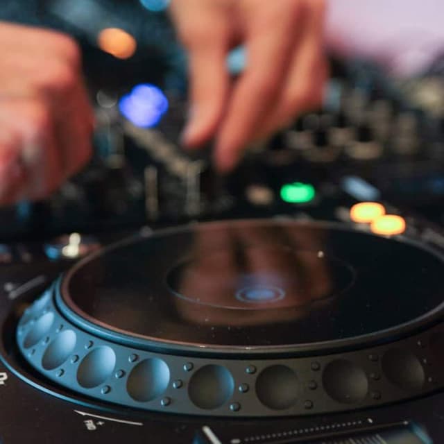 Dance Music DJ Class
